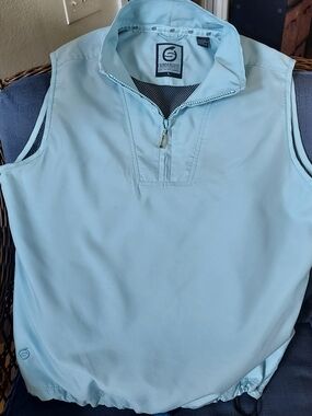 Sunderland of Scotland Women's Light Blue Sleeveless Golf Top: L